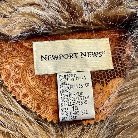 Vintage Newport News Long Jacket, NEW! NEVER WORN! - Picture 3 of 4